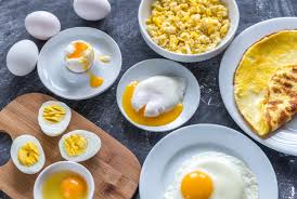 Comer huevos más de tres veces a la semana podría causar daños cardiovasculares