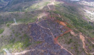 Ministro Medio Ambiente califica de acto criminal incendio en Loma Guaigüí en La Vega
