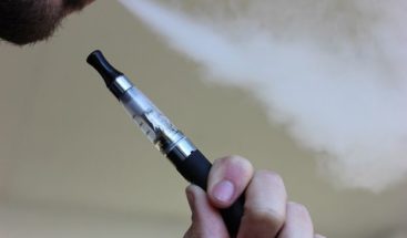 Los cigarrillos electrónicos no son seguros para los pulmones, según estudio