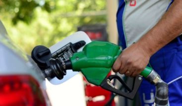 Bajan los precios de los combustibles