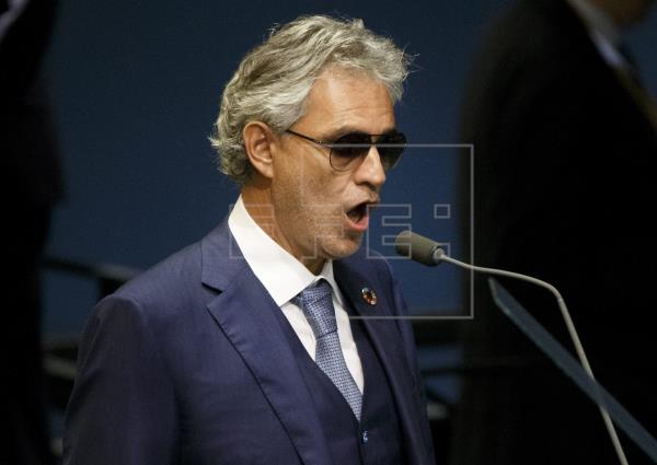 Andrea Bocelli confía en cantar en Cuba, un país 