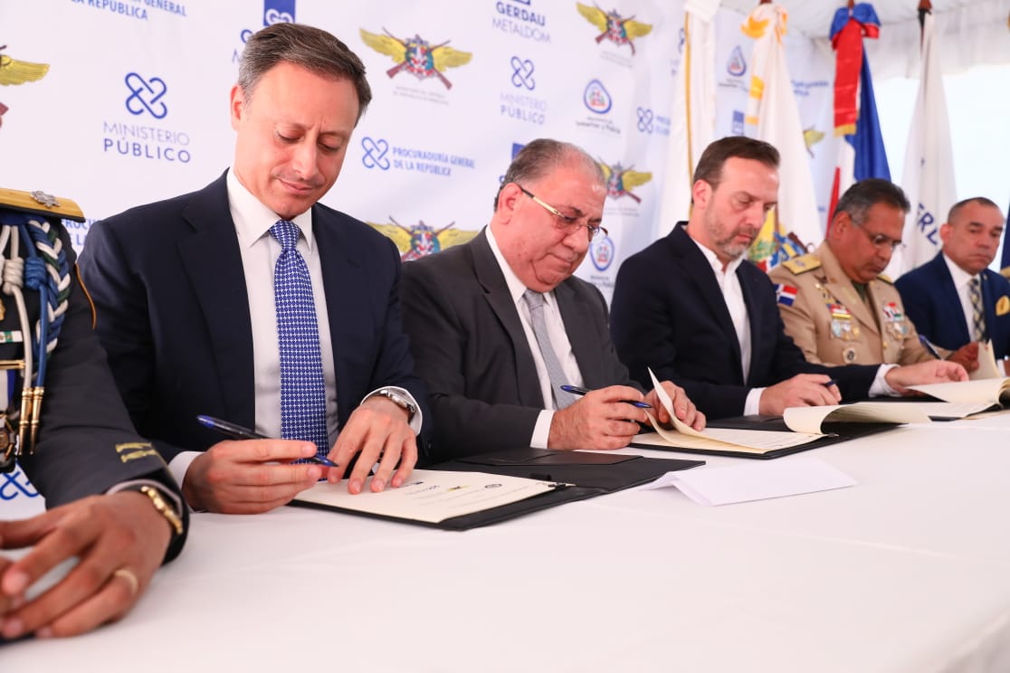 PGR firma acuerdo para eliminar más de 1600 armas decomisadas