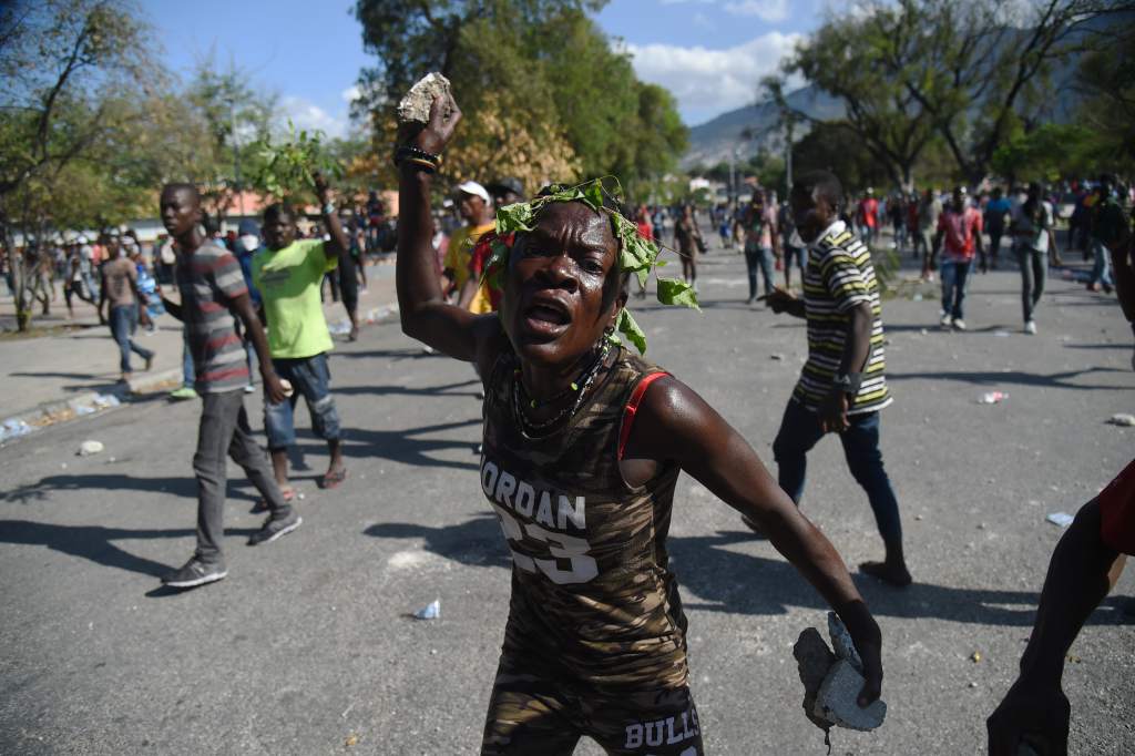 Haití, sin Gobierno y sin Parlamento