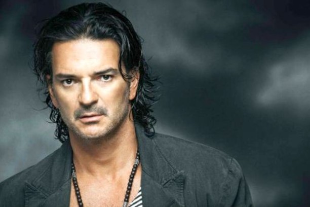 Ricardo Arjona desafiará a la industria musical con una doble producción