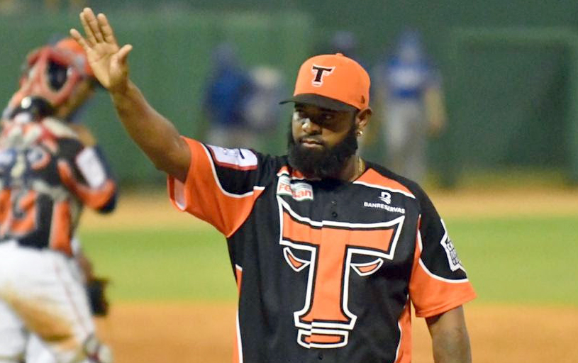 Yamaico Navarro pierde contrato por mala conducta