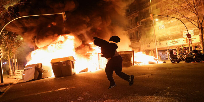 Third night of Riots in Spain leaves 16 arrested and several injured